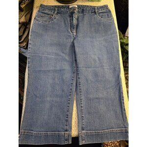 WM # 1026 Womens 10 Christopher Banks Stretch Capris